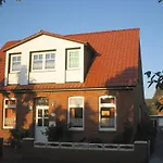 بيت للعطل South Modern Retreat *