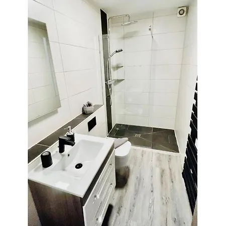 South Modern Retreat *